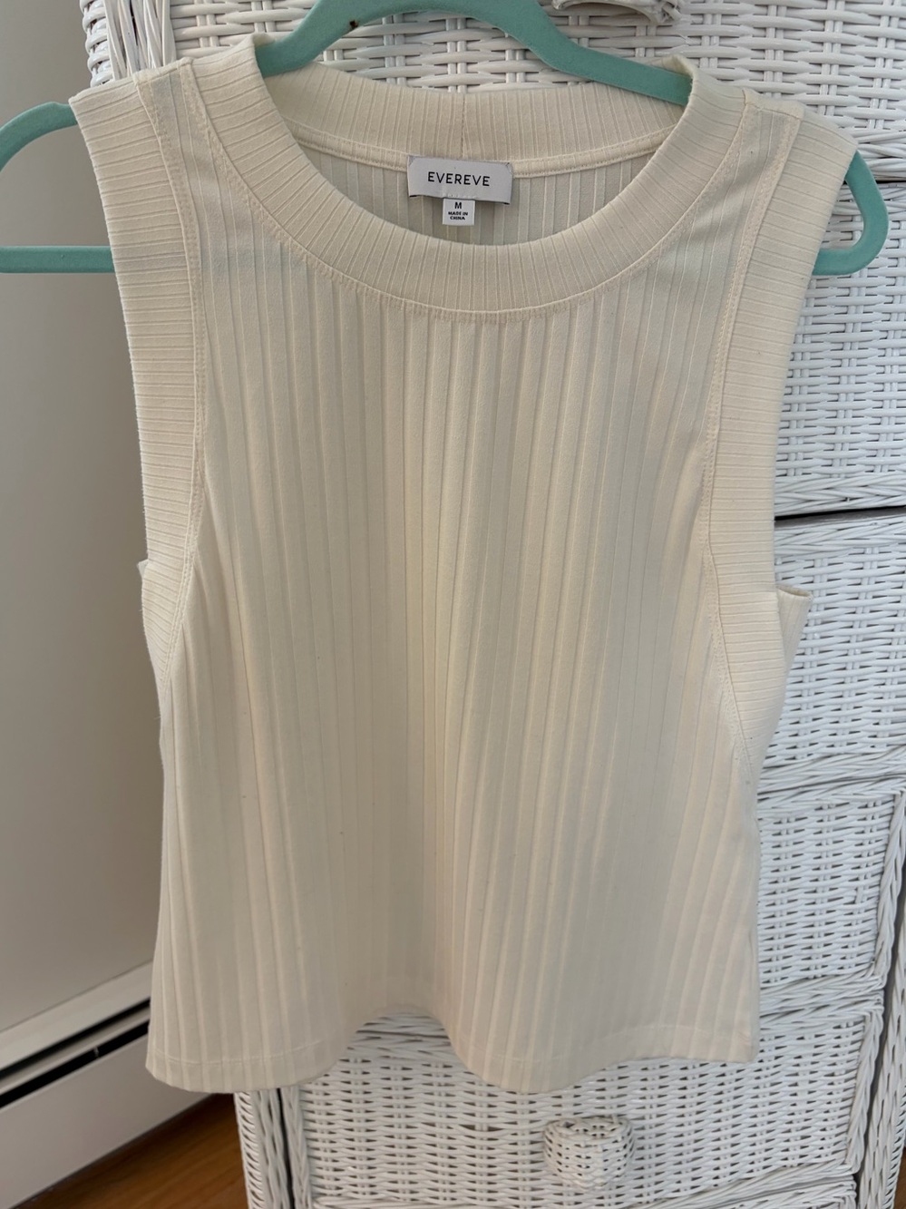 Cute Evereve Cream Colored Sleeveless Top-Medium